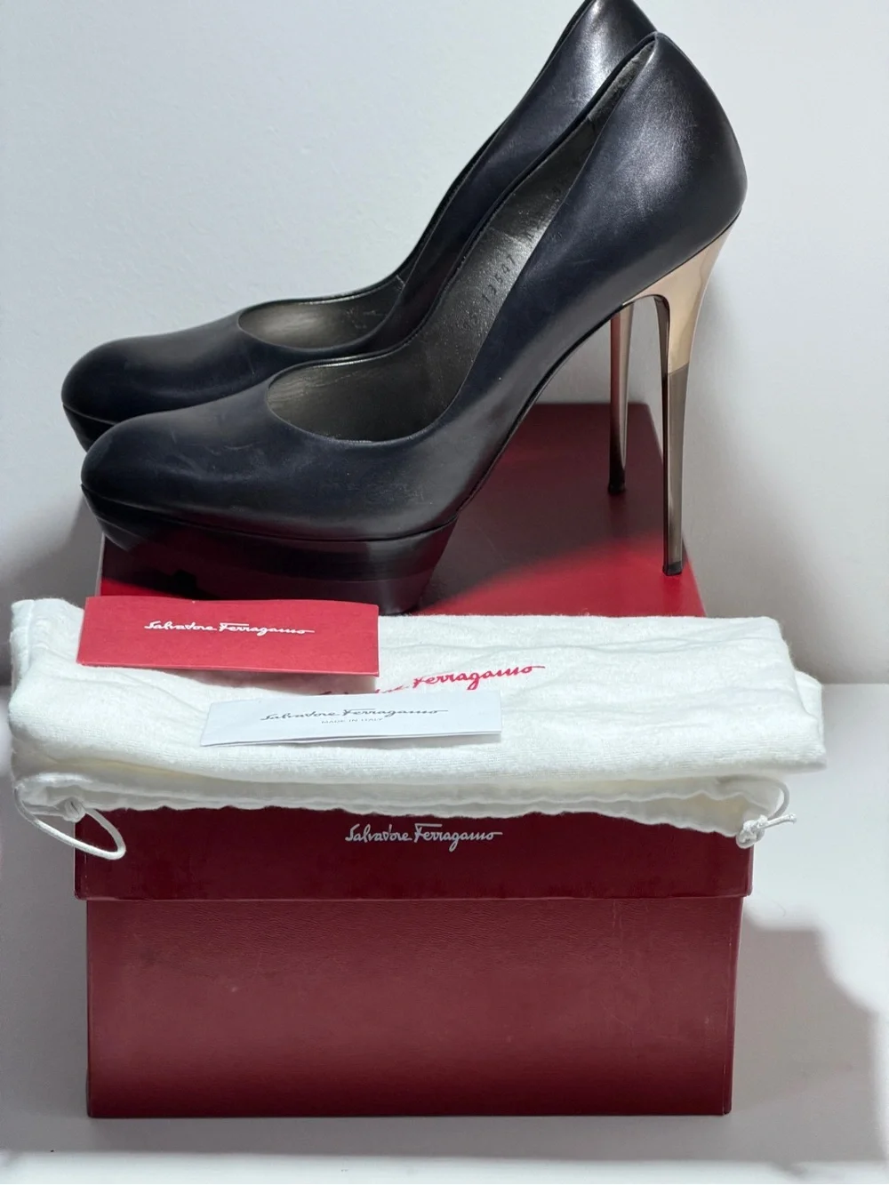 Salvatore Ferragamo Black Leather Lids Platform Pumps 9.5 M with Box bag, card - Picture 2 of 16